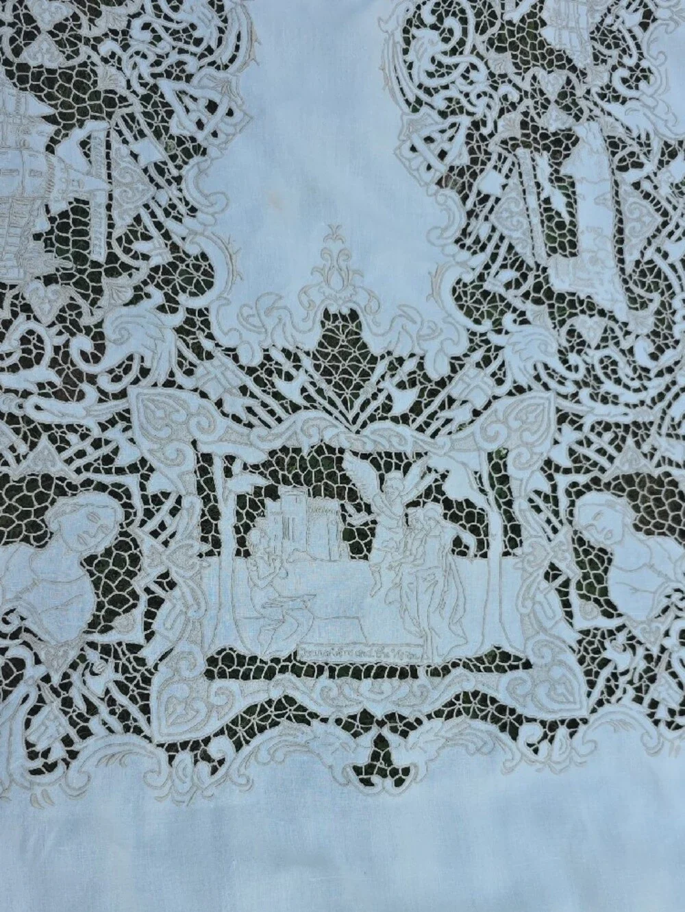 Joan Of Arc Art  Cutwork Tablecloth Tatting Techniq TUDOR OR STORYBOOK STYLE